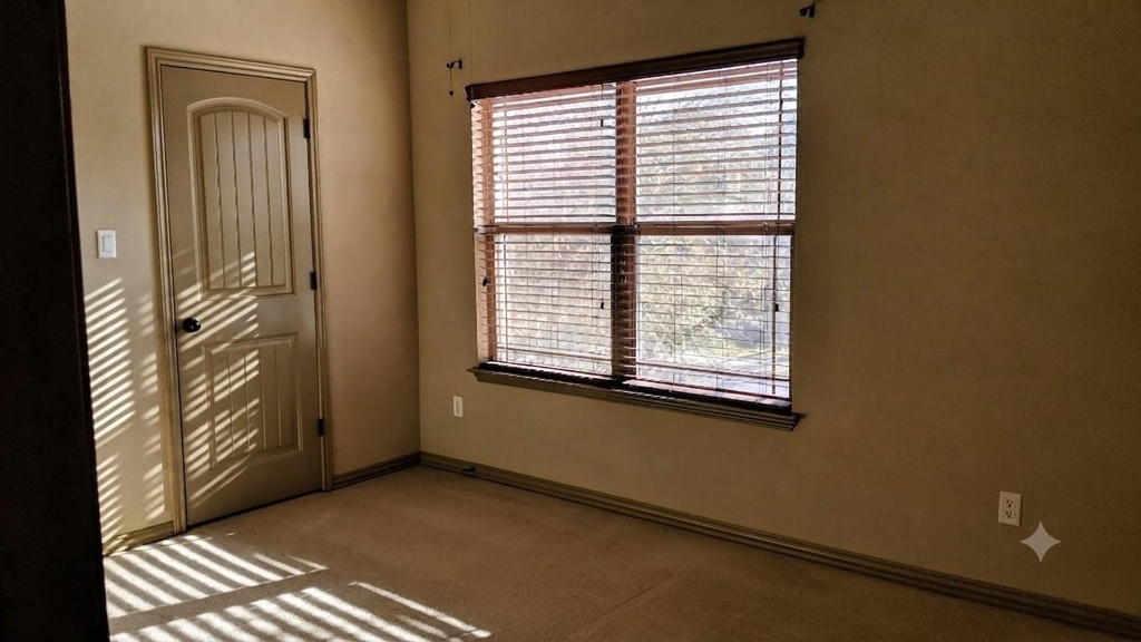 1628 Greenside Dr - Photo 21