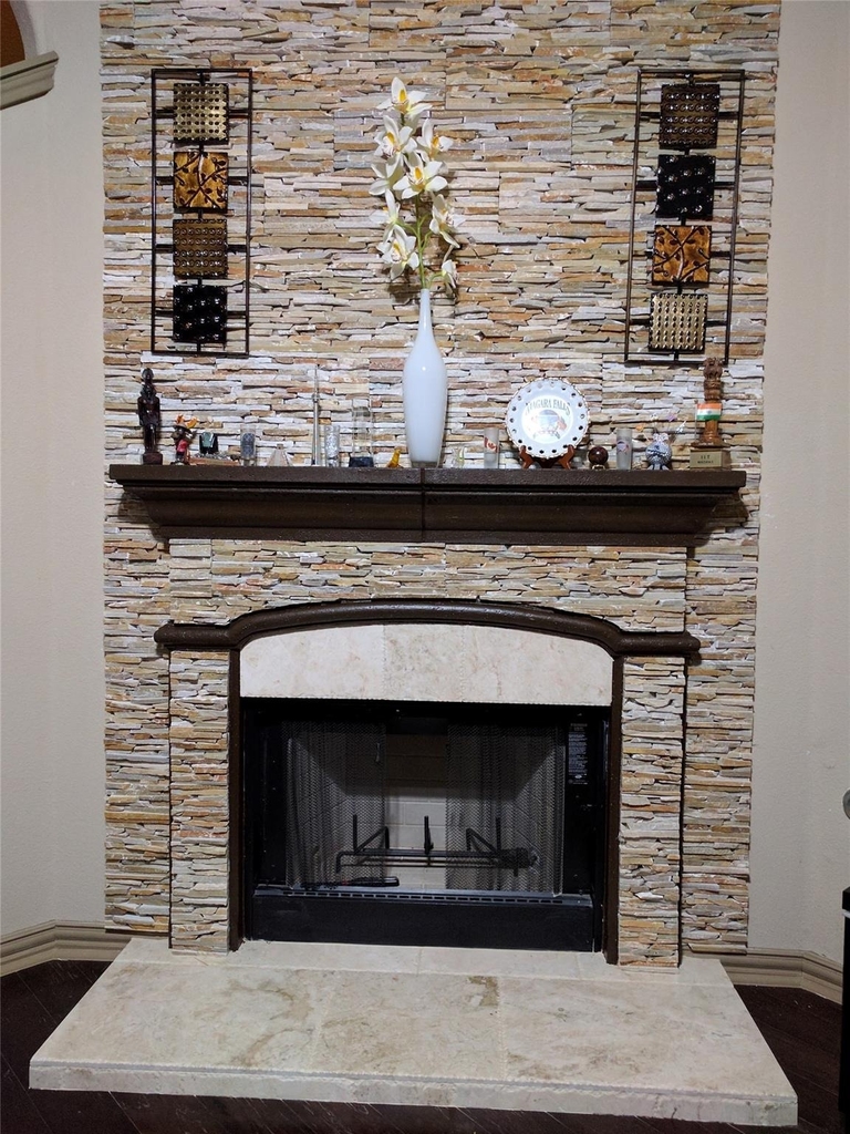 1628 Greenside Dr - Photo 4