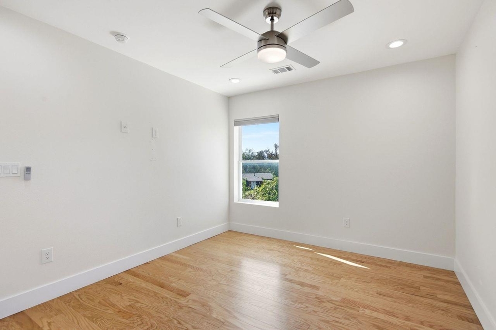 1416 Berene Ave - Photo 15