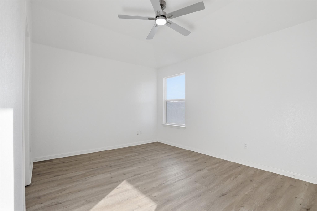 448 Nottingham Loop - Photo 9