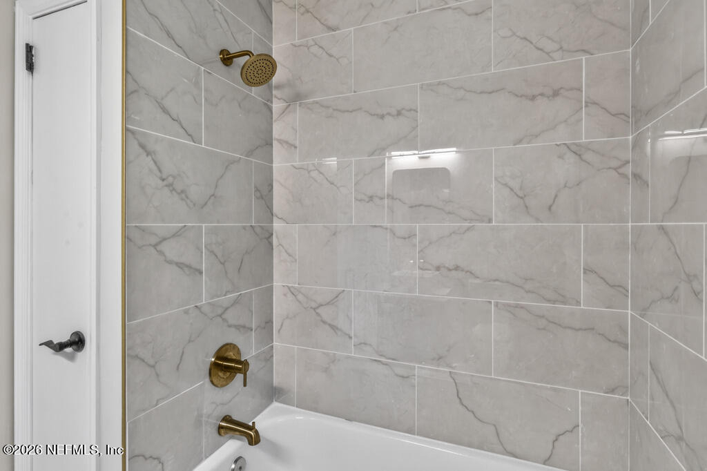 204 E 25th Street - Photo 15