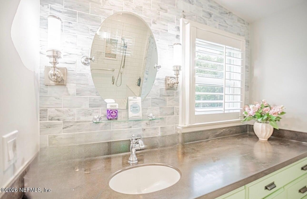 1534 Robinson Avenue - Photo 9