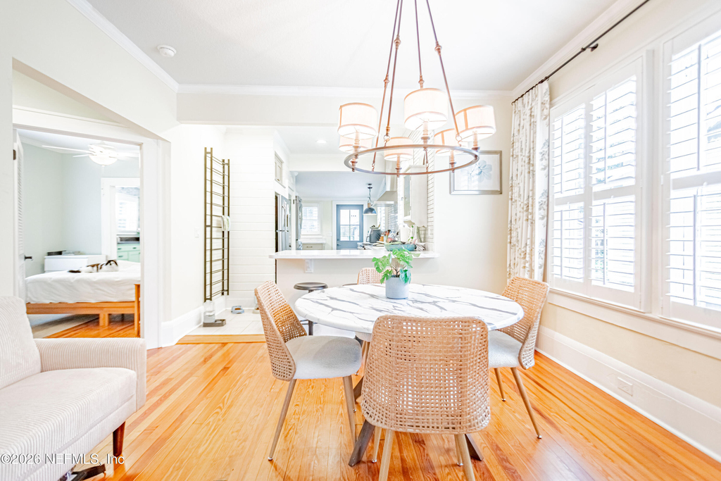 1534 Robinson Avenue - Photo 8