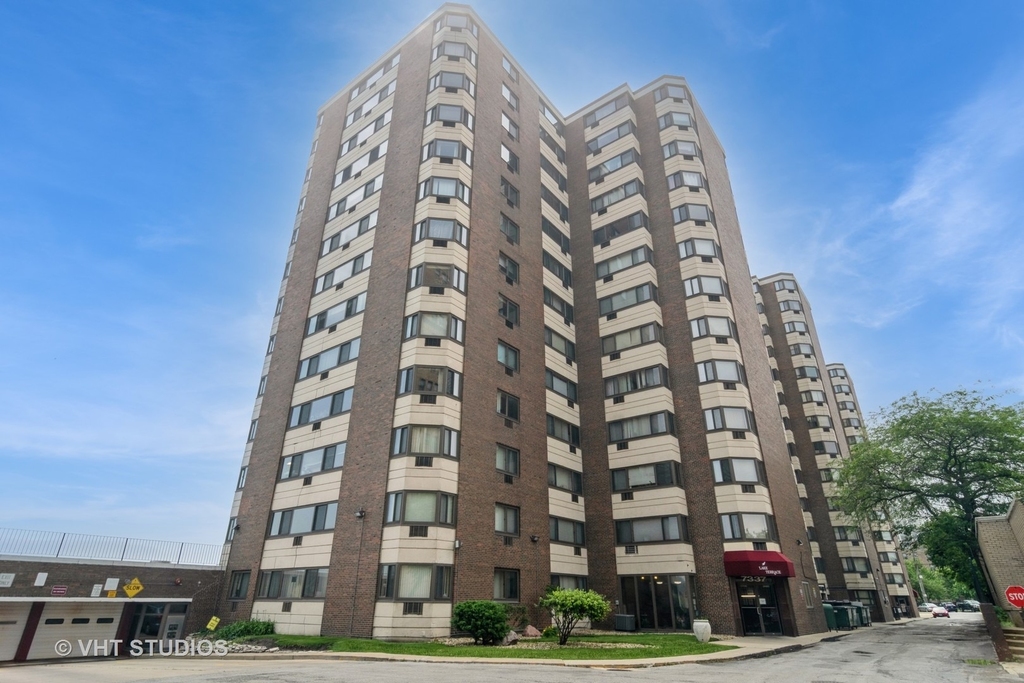 7337 S South Shore Drive - Photo 0