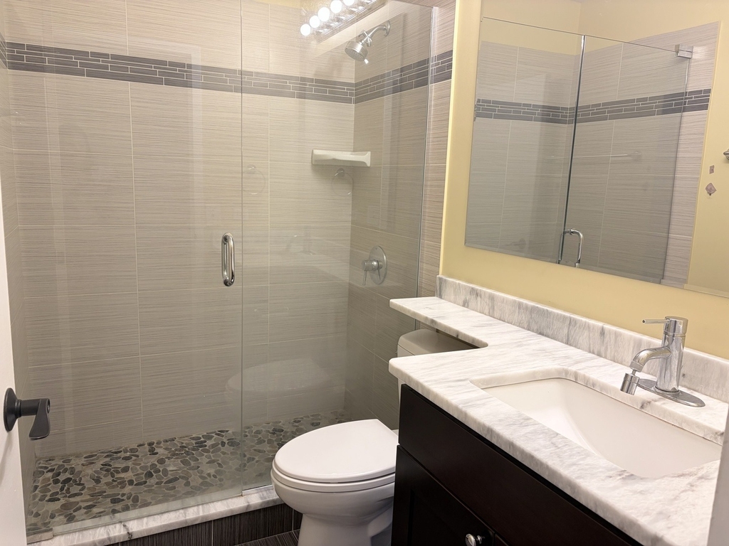 801 S Plymouth Court - Photo 8