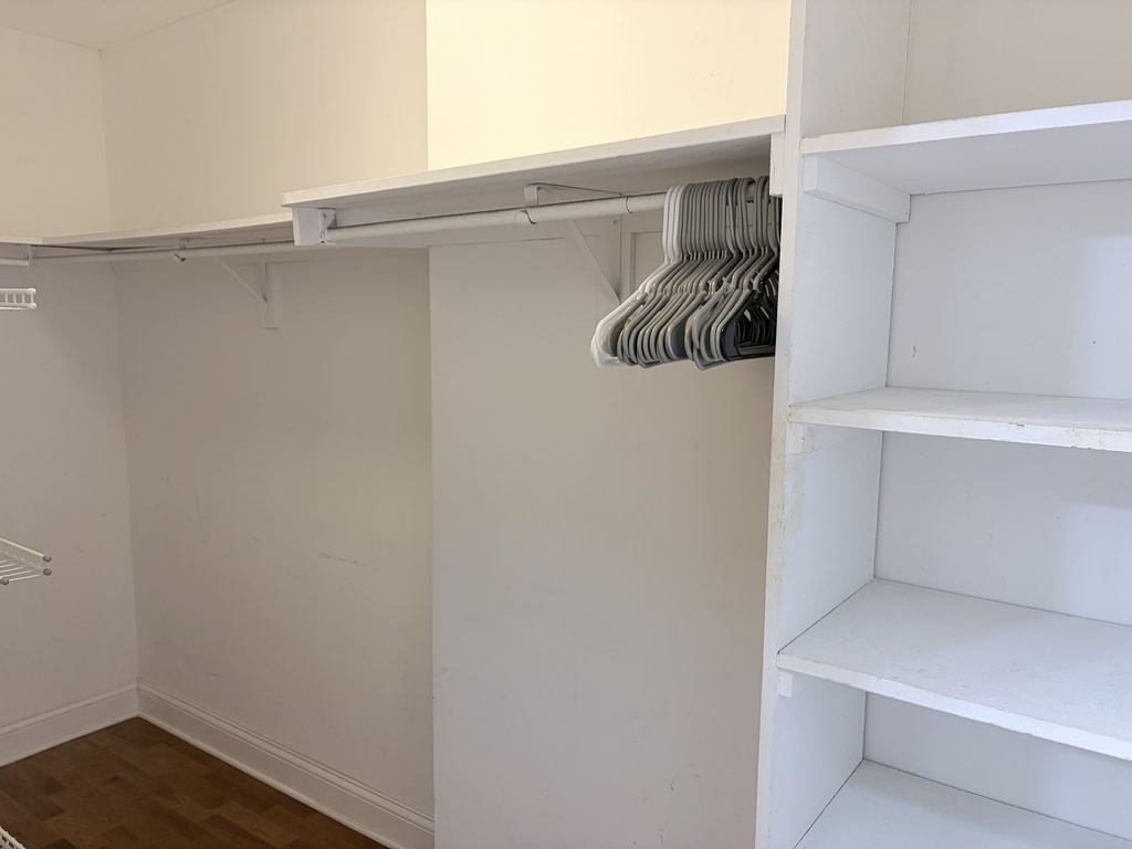 801 S Plymouth Court - Photo 11