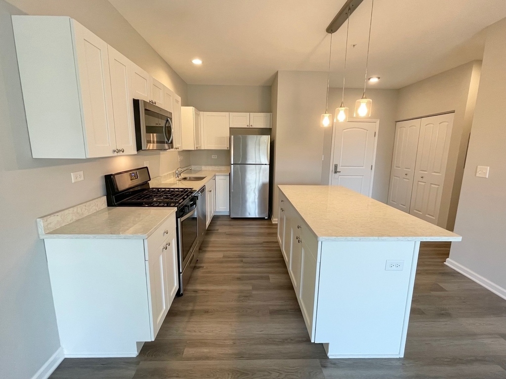 301 N Madison Street - Photo 3