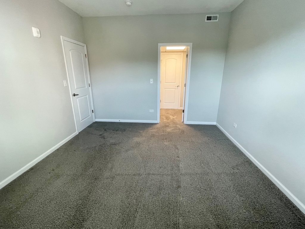 301 N Madison Street - Photo 8