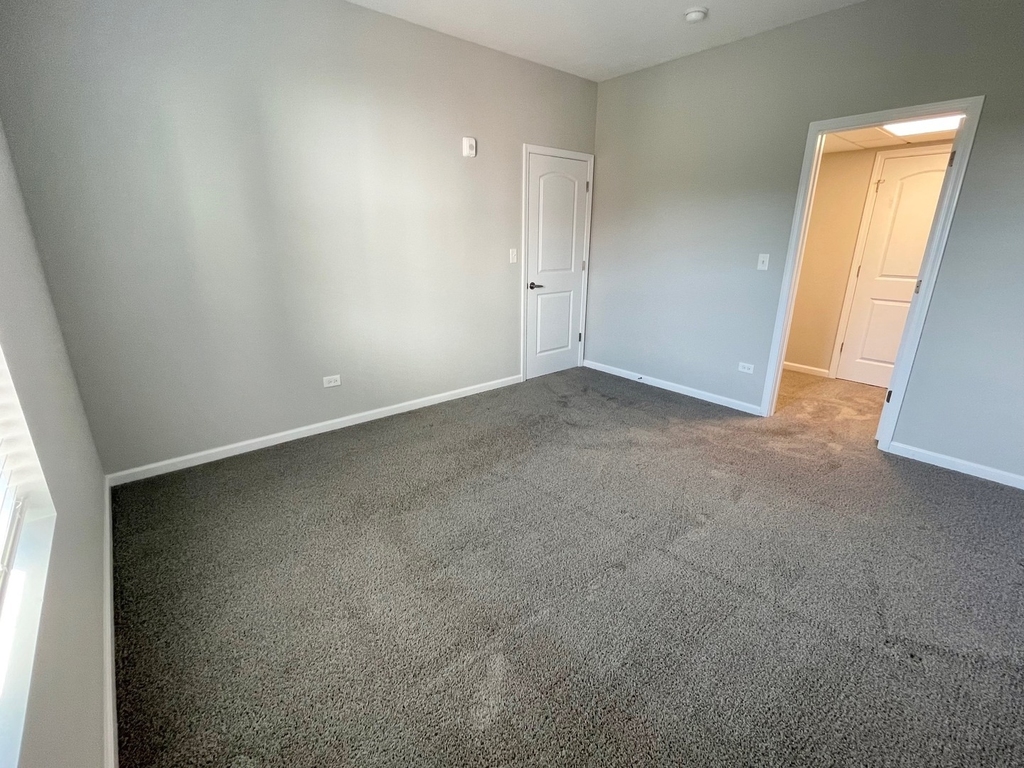 301 N Madison Street - Photo 9