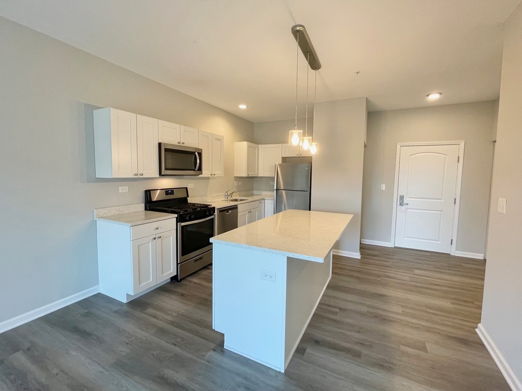 301 N Madison Street - Photo 1