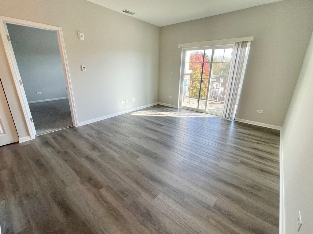 301 N Madison Street - Photo 6