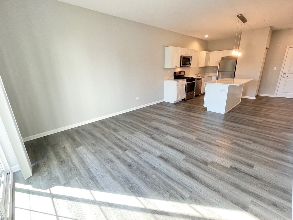 301 N Madison Street - Photo 5