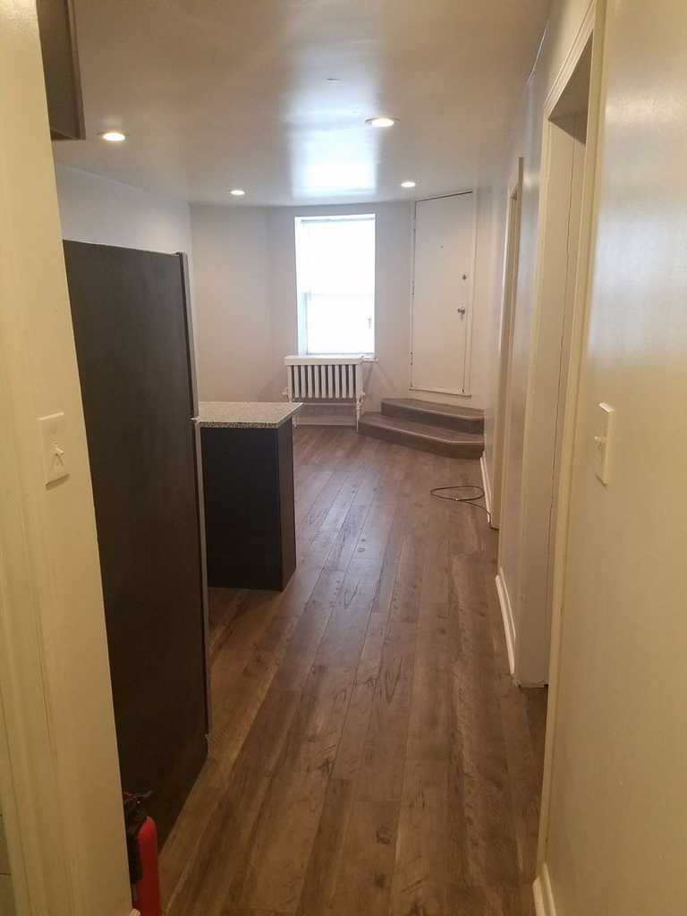 4207 N Sawyer Avenue - Photo 1