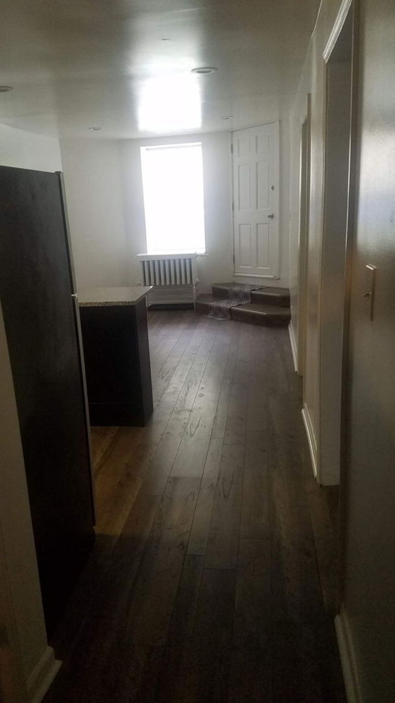 4207 N Sawyer Avenue - Photo 2