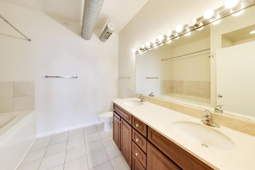 1200 W Monroe Street - Photo 11