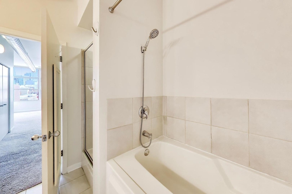 1200 W Monroe Street - Photo 12
