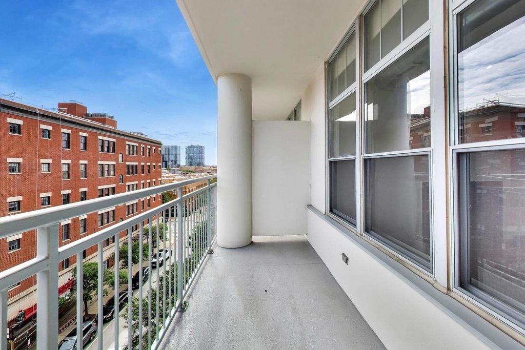 1200 W Monroe Street - Photo 17
