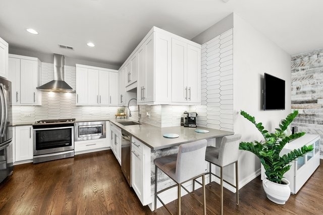 5 N Oakley Boulevard - Photo 9