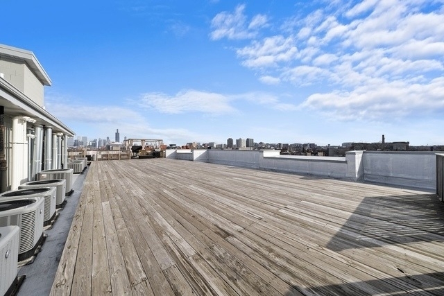 5 N Oakley Boulevard - Photo 20
