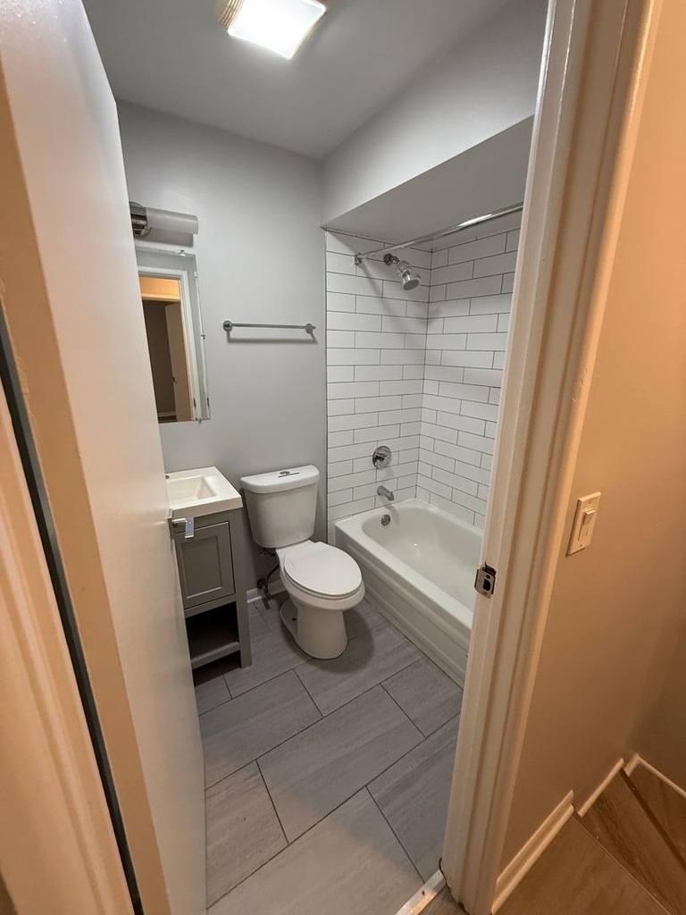 744 W Gordon Terrace - Photo 0