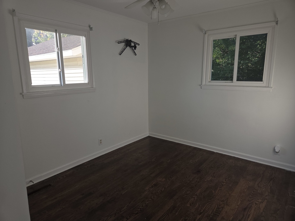 207 Caddy Avenue - Photo 5