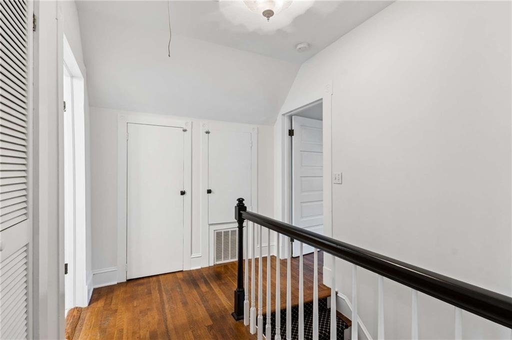 388 Augusta Avenue Se - Photo 12
