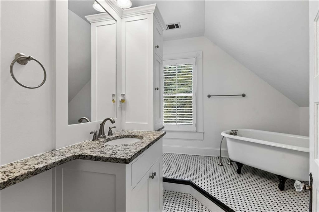 388 Augusta Avenue Se - Photo 18