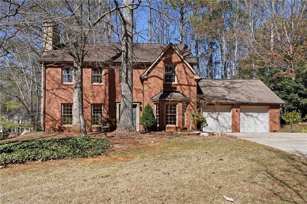 2207 Heritage Trace Drive - Photo 0