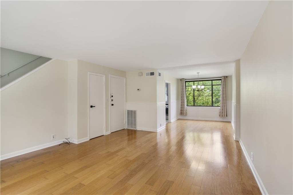 1160 Briarcliff Road Ne - Photo 3