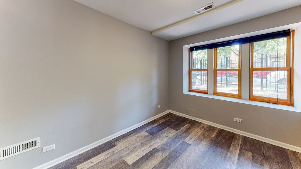 3516 W Belden Avenue - Photo 5