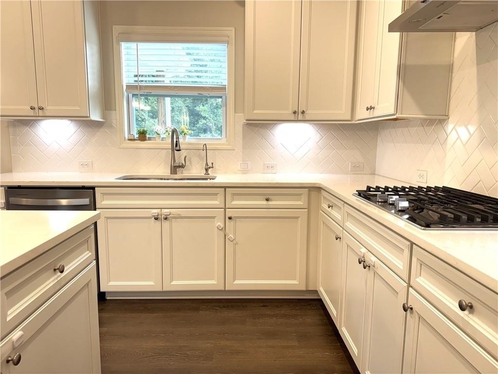 5595 Loring St - Photo 8