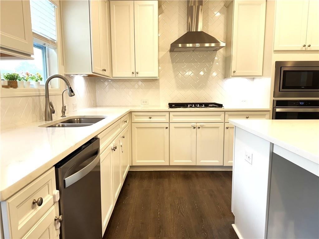 5595 Loring St - Photo 9