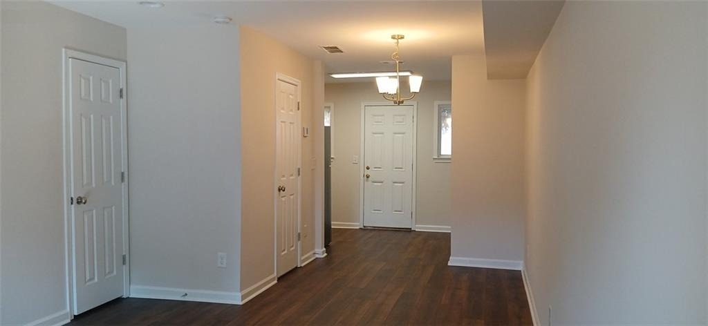 2156 Park Terrace - Photo 3