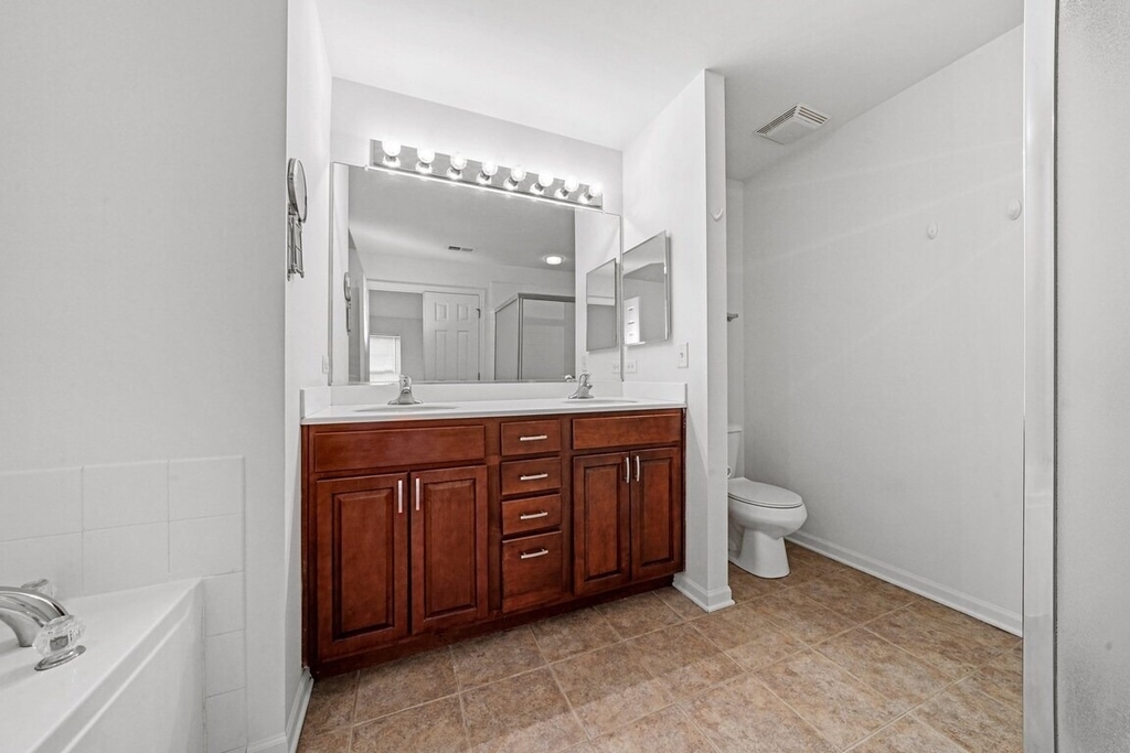 760 Lambert Lane - Photo 14