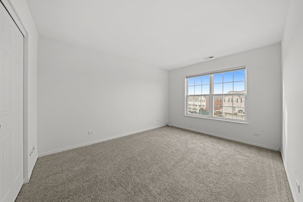 760 Lambert Lane - Photo 12