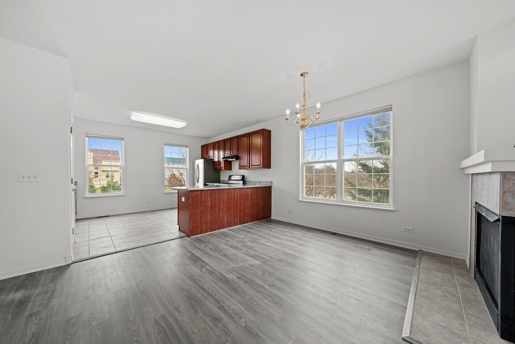 760 Lambert Lane - Photo 4