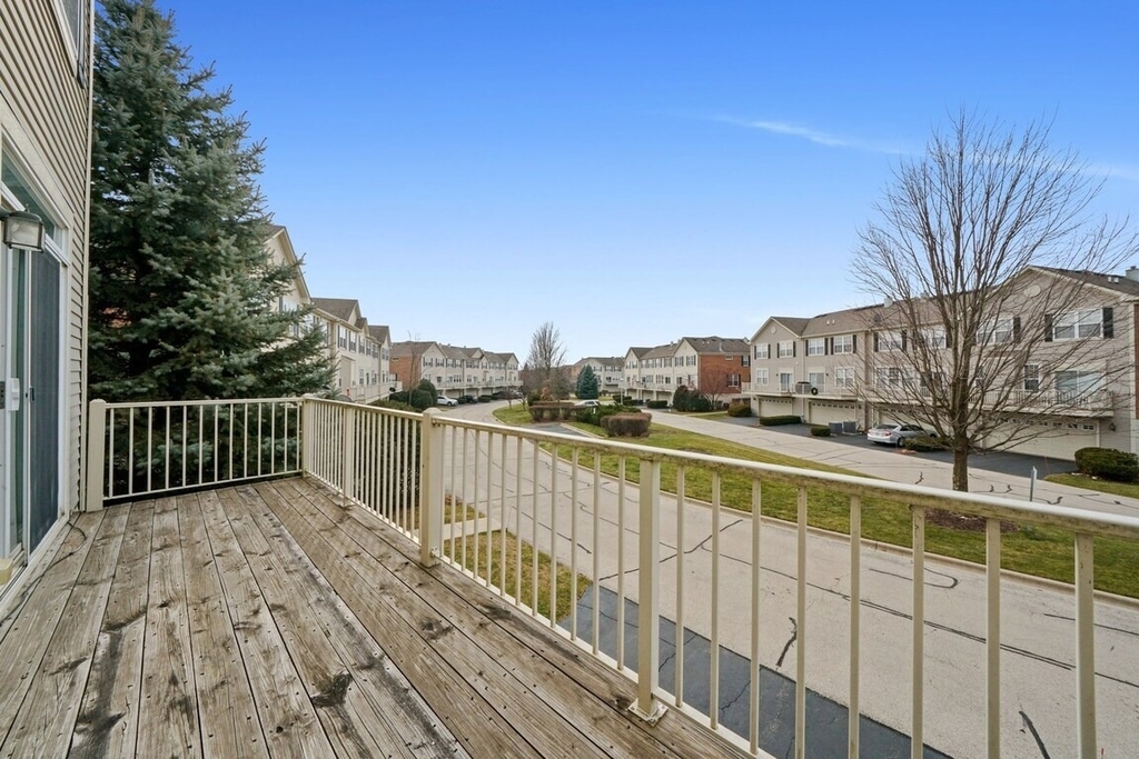 760 Lambert Lane - Photo 15