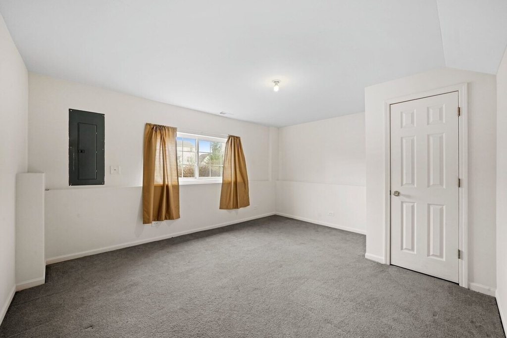 760 Lambert Lane - Photo 8