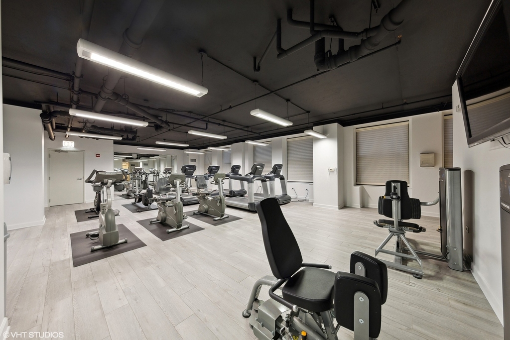 310 S Michigan Avenue - Photo 19
