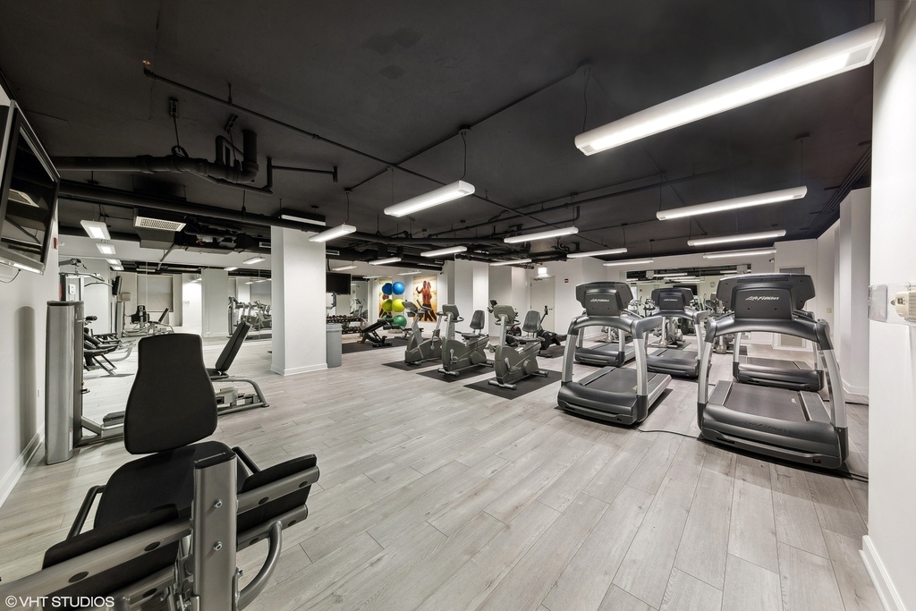 310 S Michigan Avenue - Photo 17