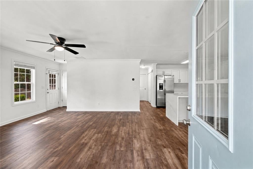 728 Skyview Drive Ne - Photo 5