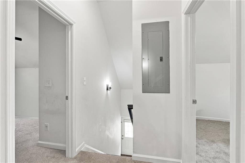 728 Skyview Drive Ne - Photo 14