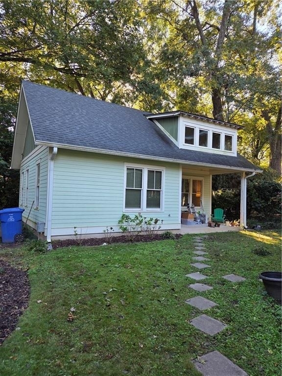 1045 Vance Avenue Ne - Photo 0