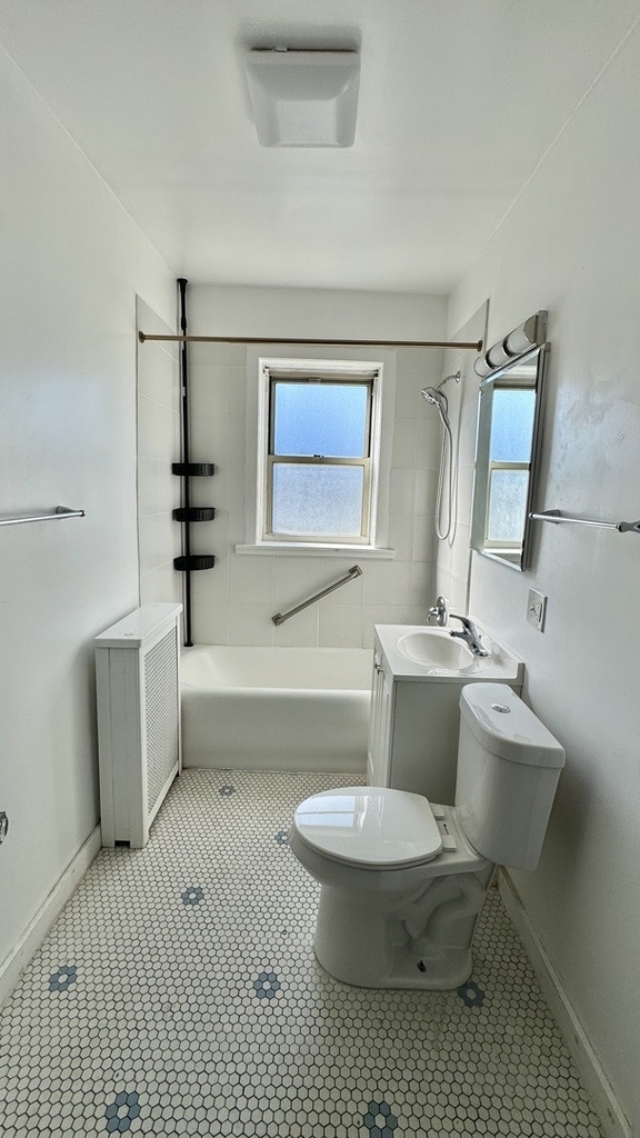 1526 W 89th Street - Photo 6