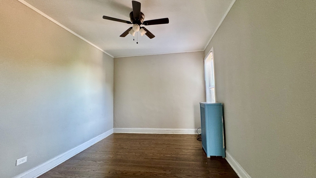 1526 W 89th Street - Photo 4