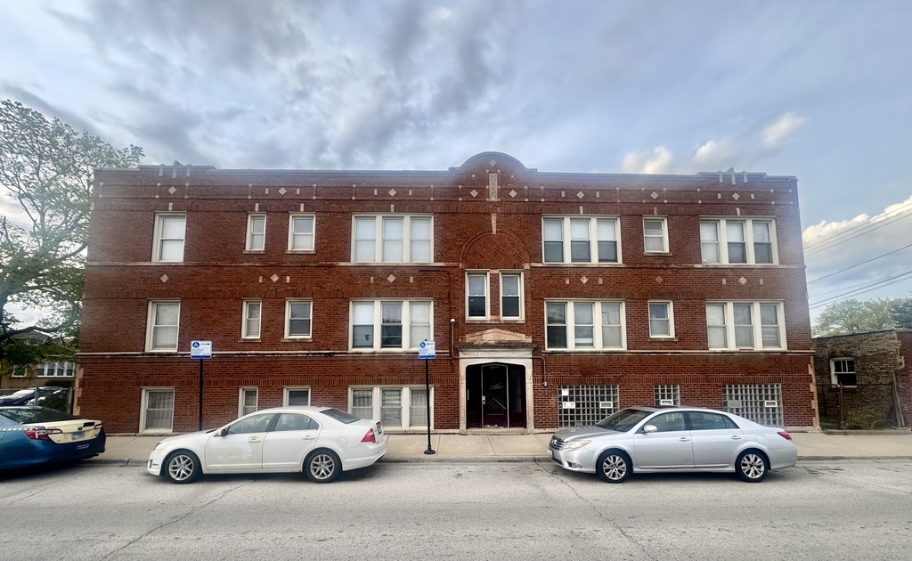 1524 W 89th Street - Photo 8