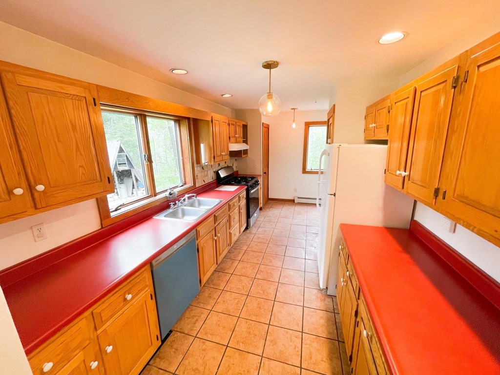 75 Hatley - Photo 7
