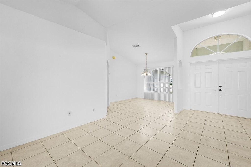 4318 Sw 9th Avenue - Photo 6