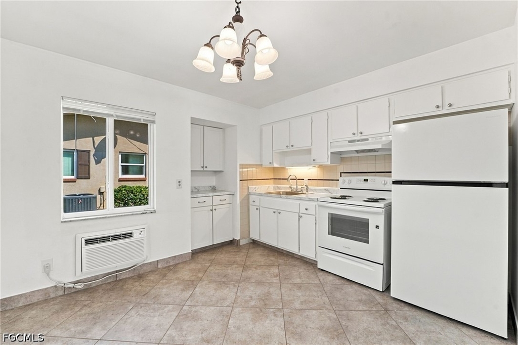 4956 Viceroy Street - Photo 1