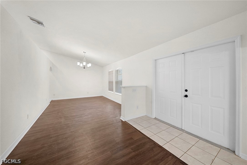2813 34th Street W - Photo 2